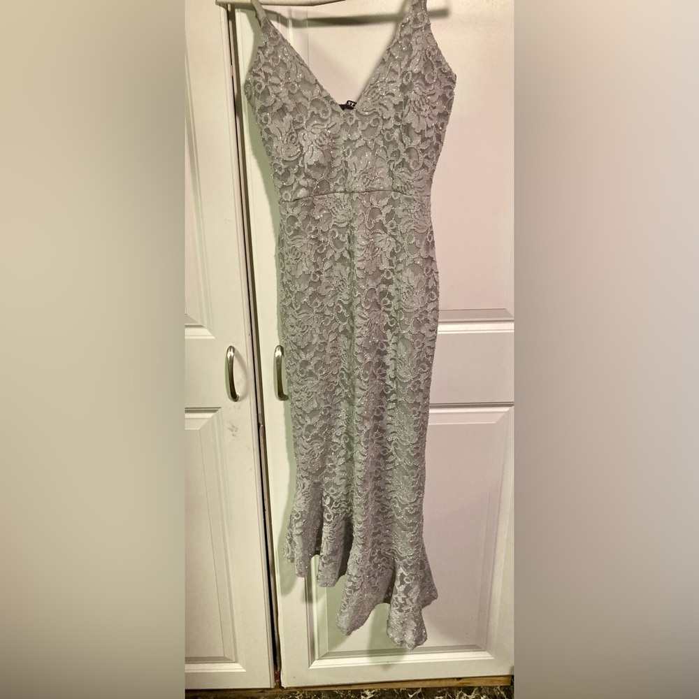 NWT Silver Lace Quiz Dress (size 6)